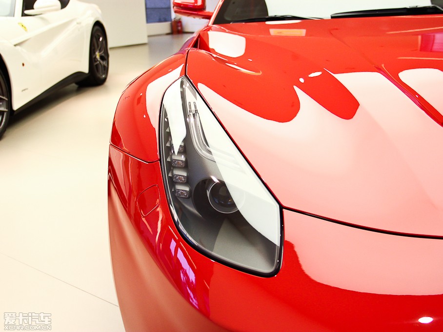 2013F12berlinetta 6.3L ˜ʰ