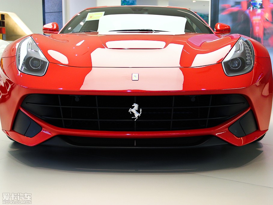 2013F12berlinetta 6.3L ˜ʰ