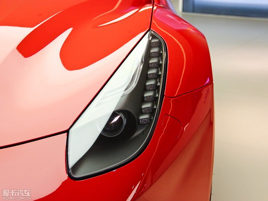 2013F12berlinetta 6.3L (bio)(zhn)