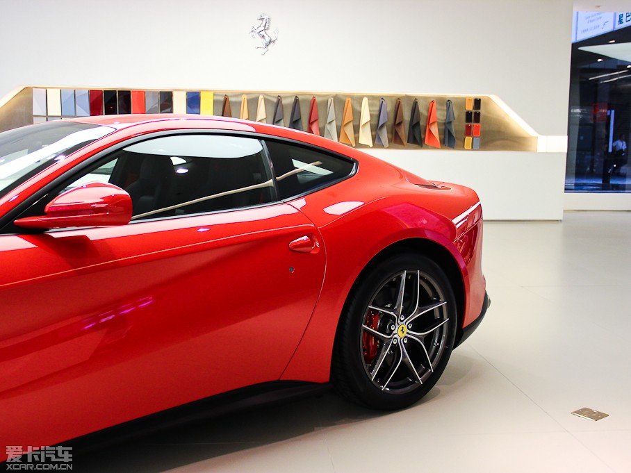 2013F12berlinetta 6.3L (bio)(zhn)