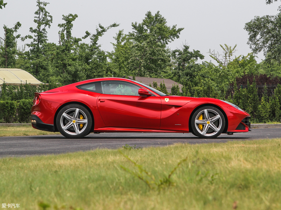2013F12berlinetta 6.3L ˜ʰ