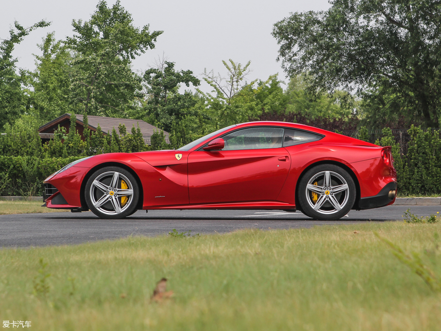 2013F12berlinetta 6.3L ׼