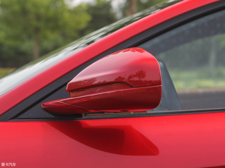 2013F12berlinetta 6.3L (bio)(zhn)