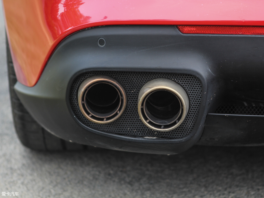 2013F12berlinetta 6.3L ˜ʰ