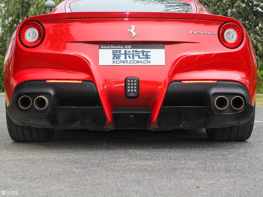 2013F12berlinetta 6.3L (bio)(zhn)