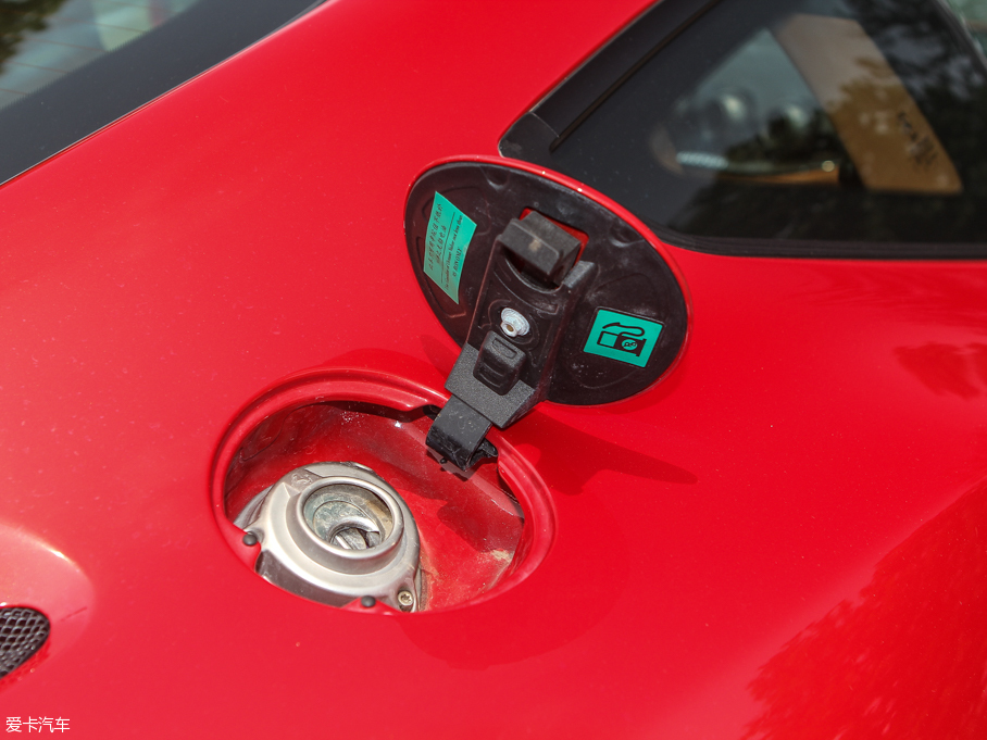 2013F12berlinetta 6.3L ˜ʰ