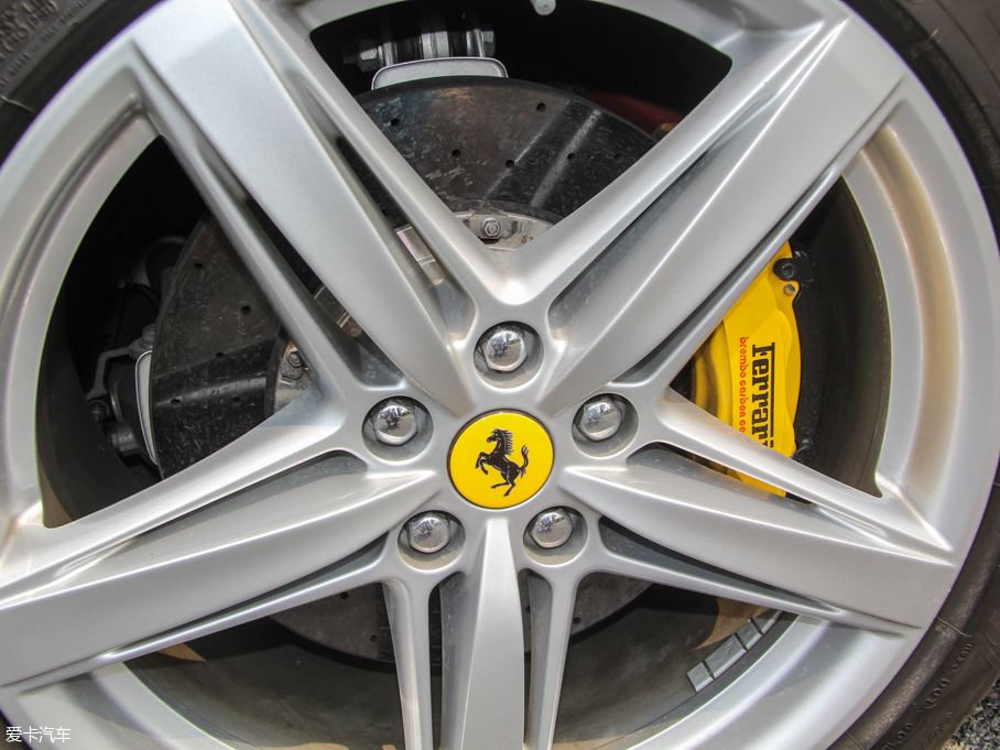 2013F12berlinetta 6.3L (bio)(zhn)