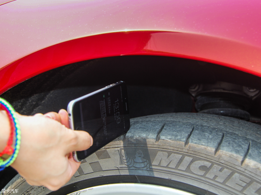 2013F12berlinetta 6.3L (bio)(zhn)