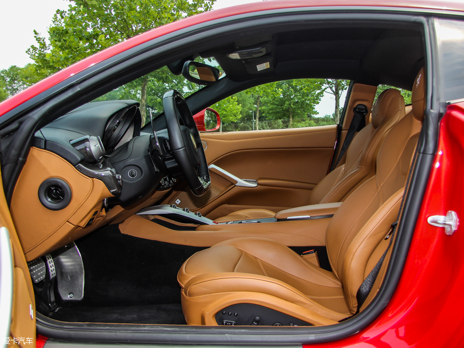 2013F12berlinetta 6.3L (bio)(zhn)