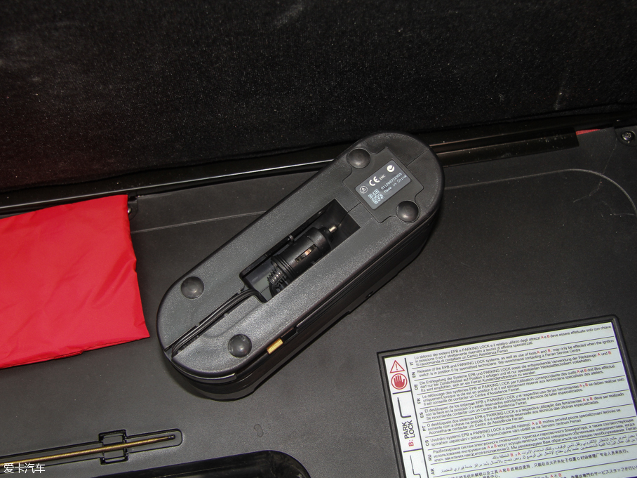 2013F12berlinetta 6.3L (bio)(zhn)