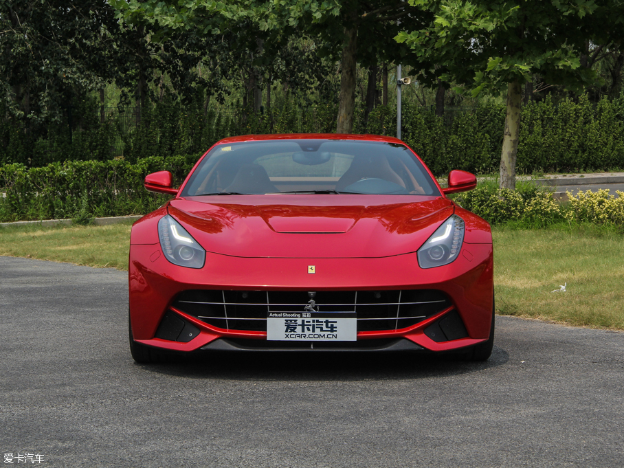 2013F12berlinetta 6.3L ˜ʰ