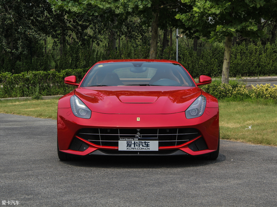 2013F12berlinetta 6.3L ˜ʰ