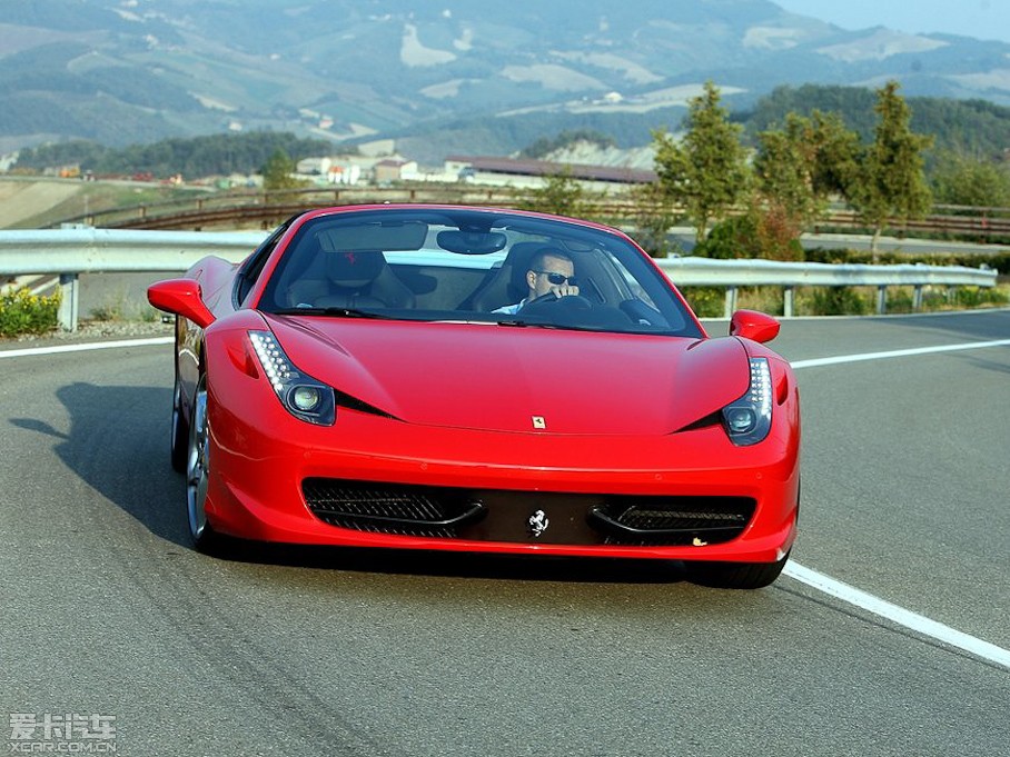 2013458 4.5L Spider