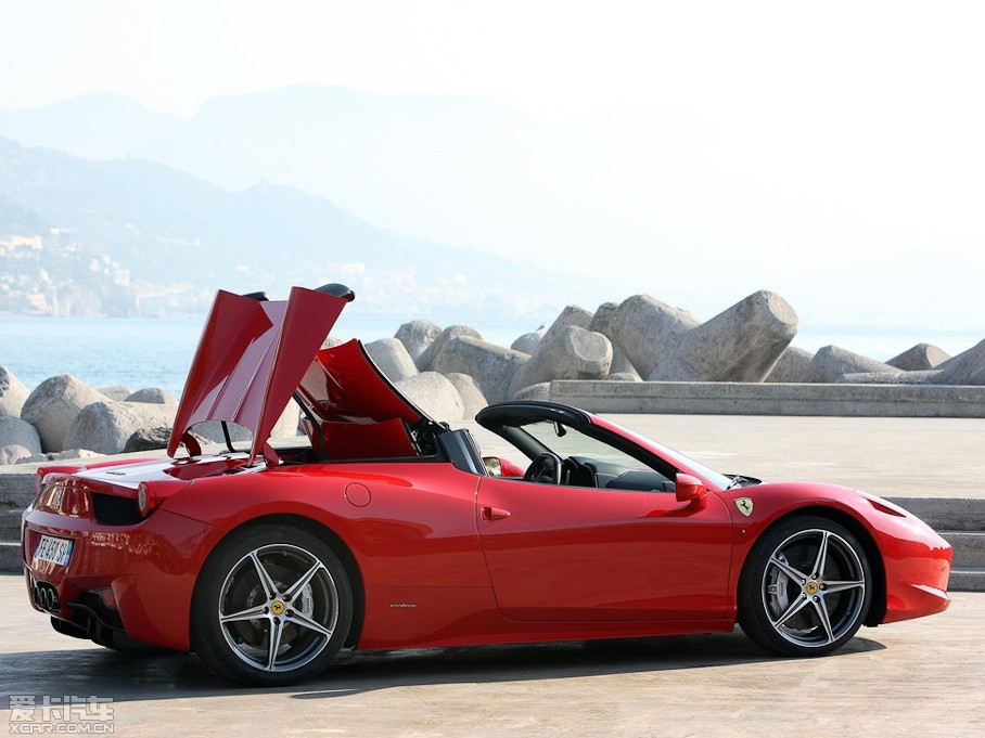 2013458 4.5L Spider