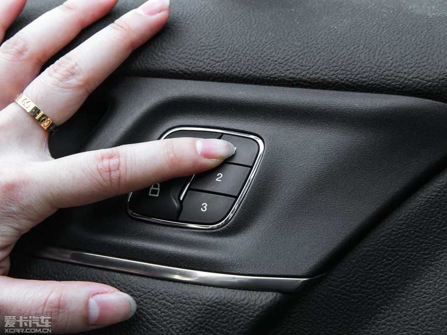 2014ֿMKC 2.0T Ԅ(dng)ҫ