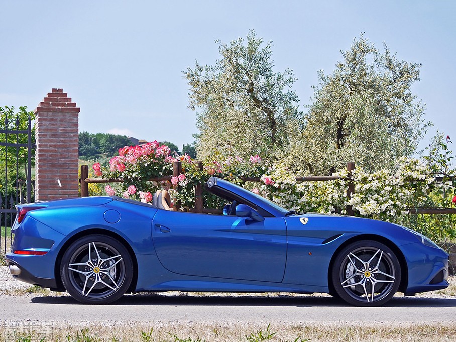 2015��California T 3.9T