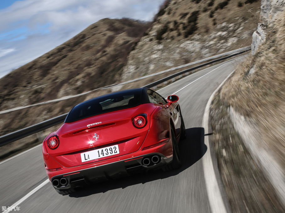 2015��California T 3.9T