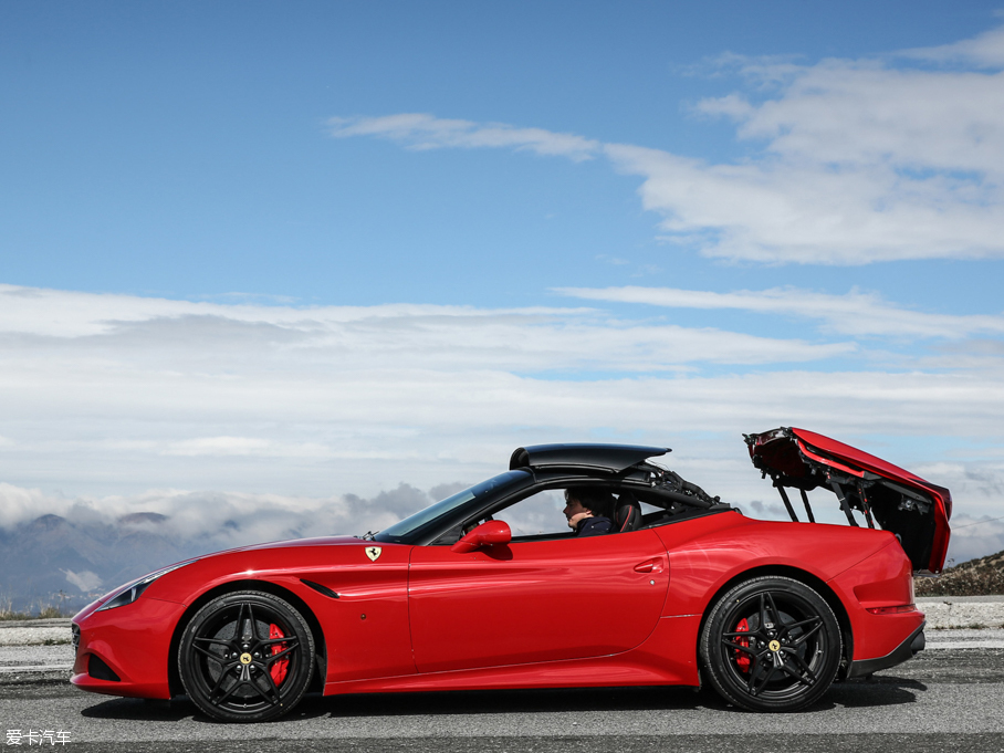 2015��California T 3.9T