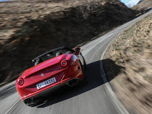 2015��3.9T ���w���^