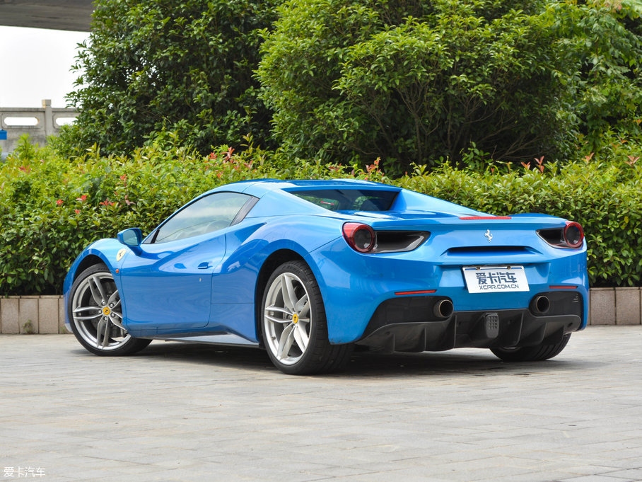 2015488 Spider Spider
