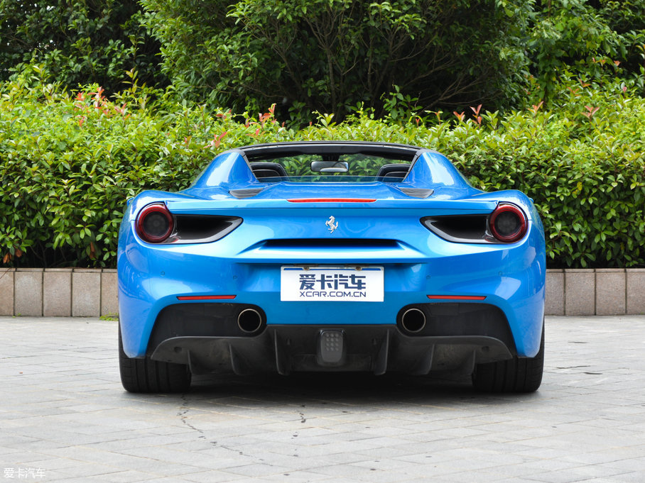 2015488 Spider Spider