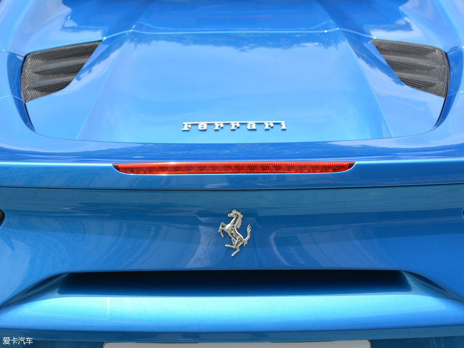 2015�����488 Spider Spider