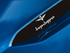 2015Lusso by Touring ^