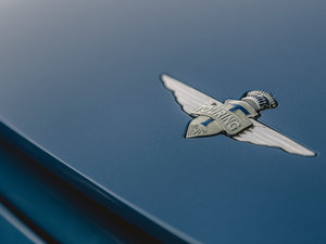 2015Lusso by Touring ^