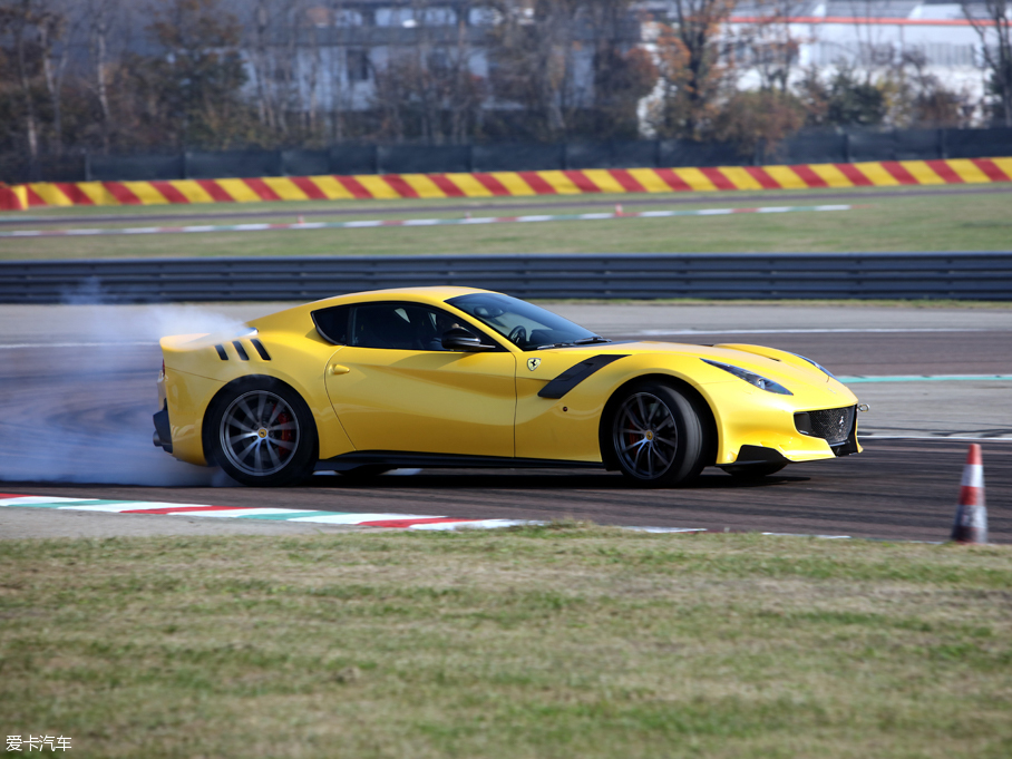 2016F12berlinetta tdf