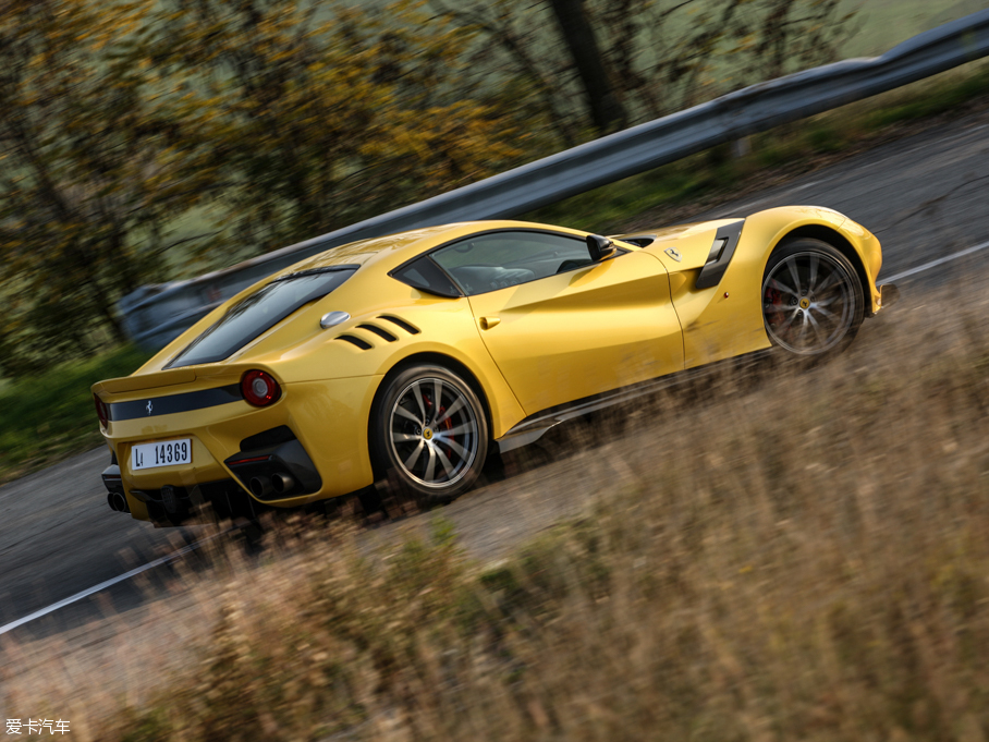 2016F12berlinetta tdf