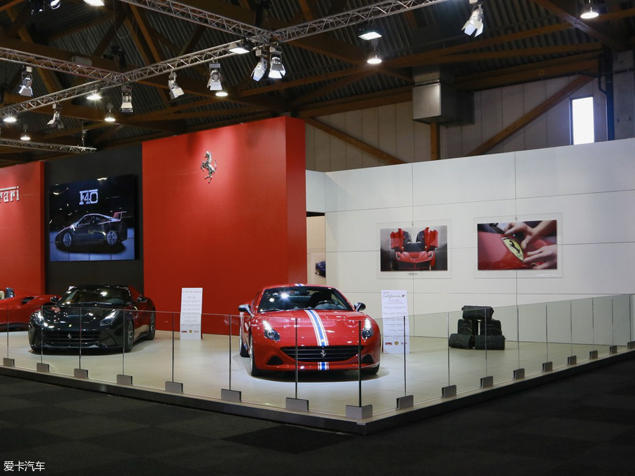 2016��California T ���ư�