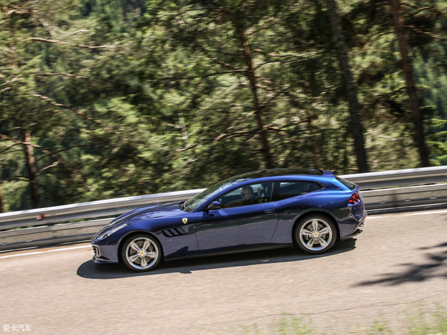 2016GTC4Lusso 6.3 V12