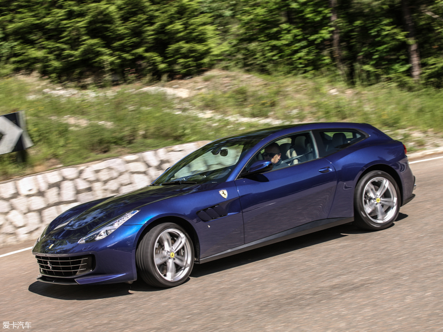 2016GTC4Lusso 6.3 V12