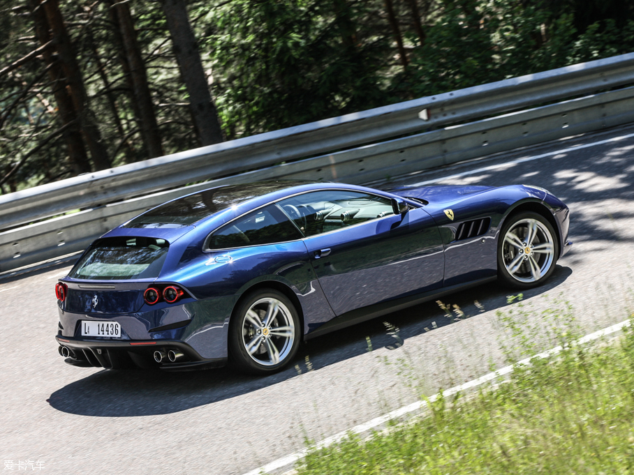 2016GTC4Lusso 6.3 V12