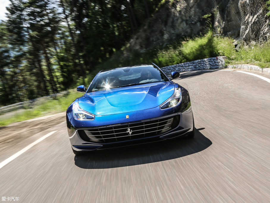 2016��GTC4Lusso 6.3 V12