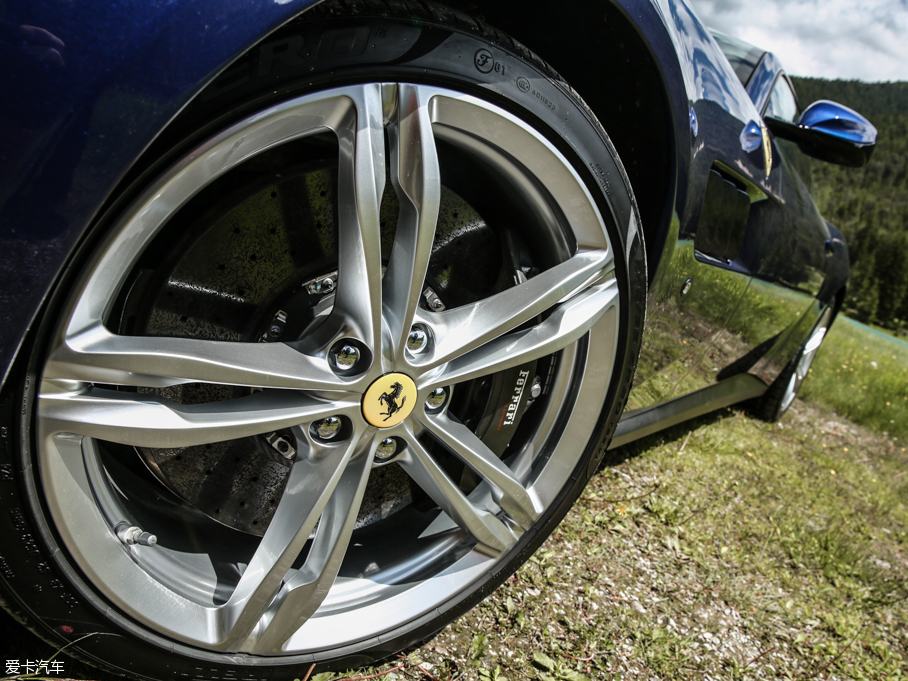 2016GTC4Lusso 6.3 V12