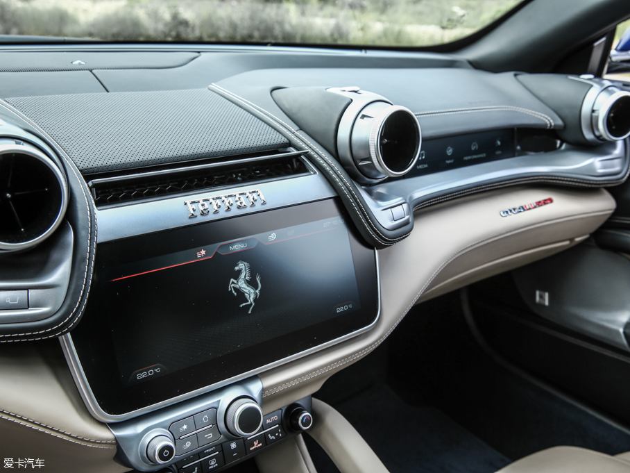 2016��GTC4Lusso 6.3 V12