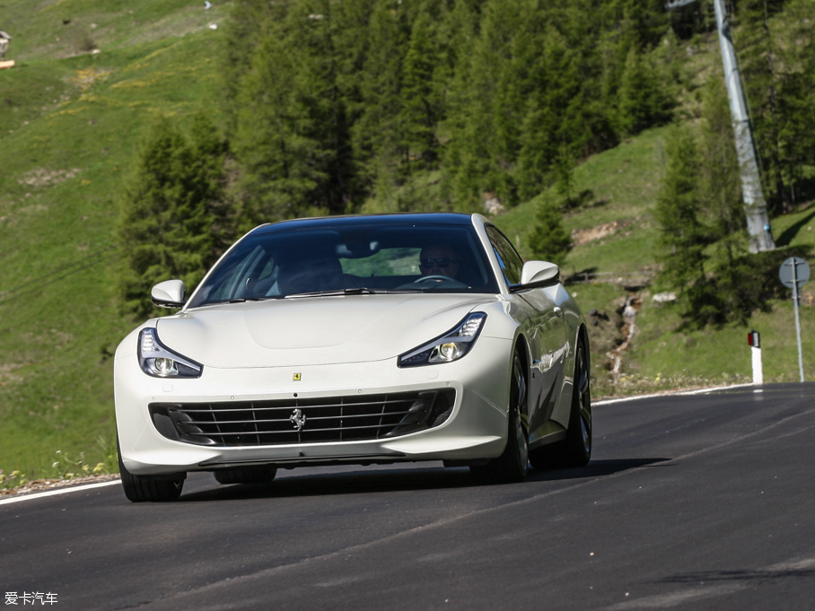 2016GTC4Lusso 6.3 V12