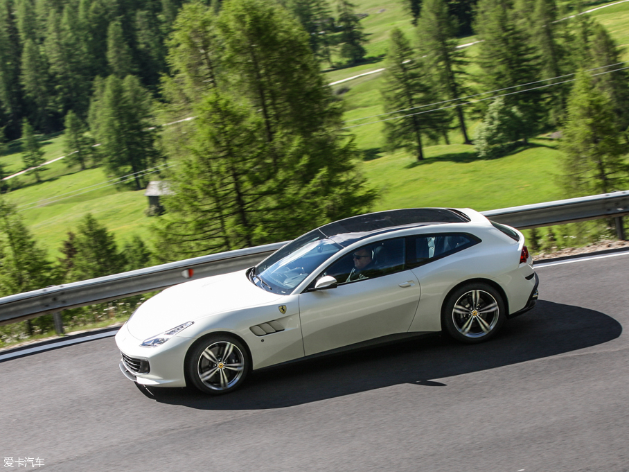 2016GTC4Lusso 6.3 V12