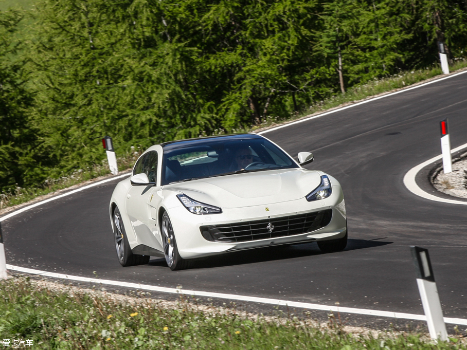 2016GTC4Lusso 6.3 V12