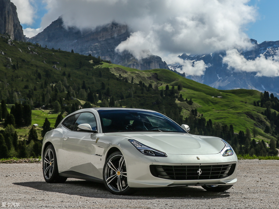 2016��GTC4Lusso 6.3 V12