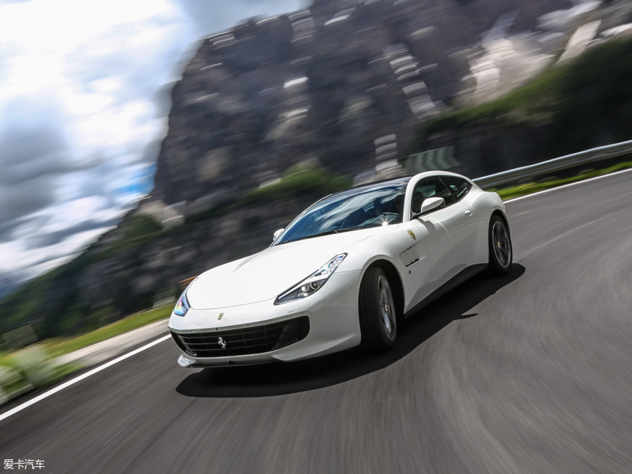2016GTC4Lusso 6.3 V12