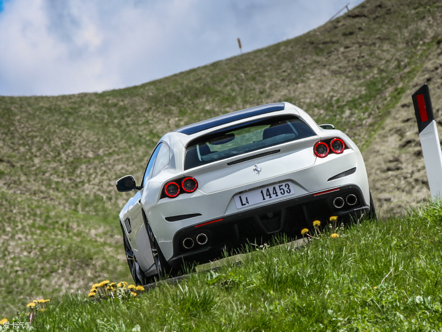 2016GTC4Lusso 6.3 V12