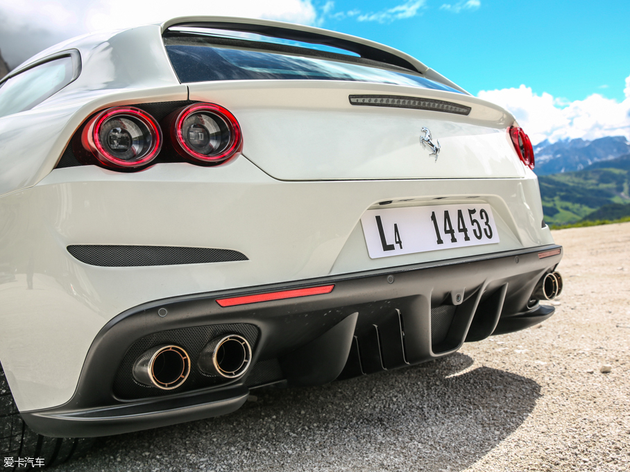 2016GTC4Lusso 6.3 V12
