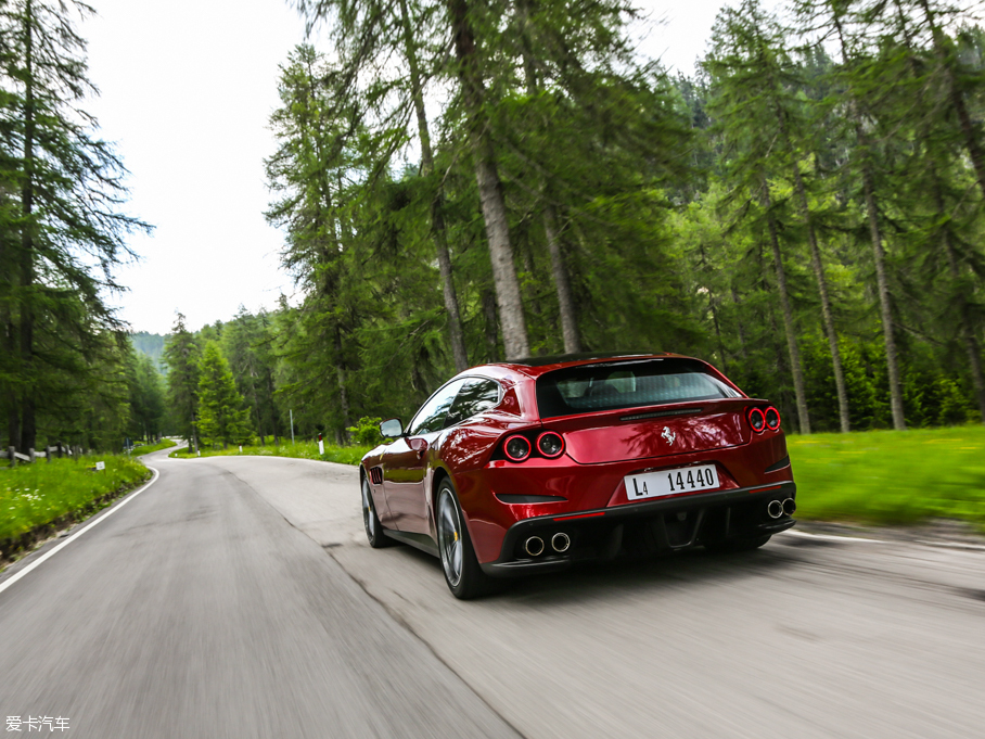 2016GTC4Lusso 6.3 V12