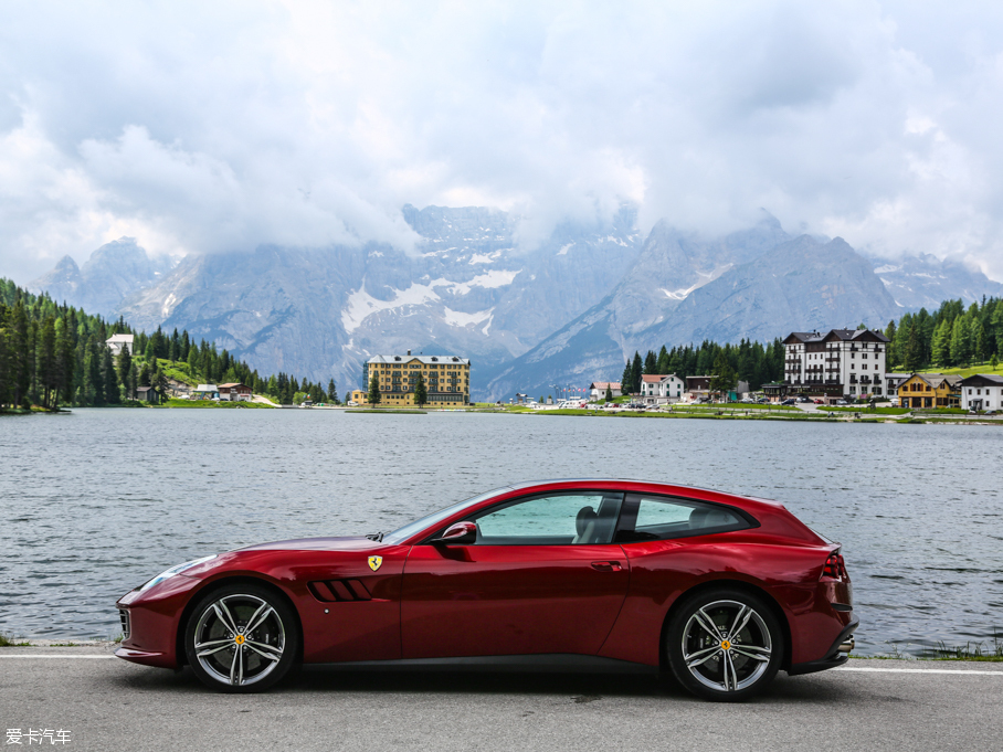 2016GTC4Lusso 6.3 V12