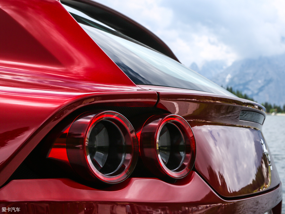 2016GTC4Lusso 6.3 V12