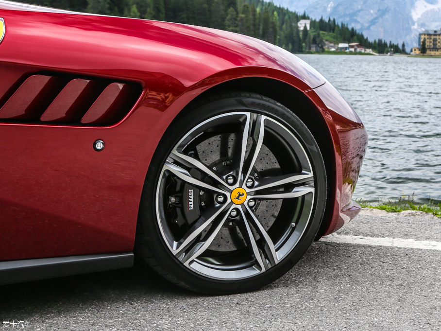 2016GTC4Lusso 6.3 V12