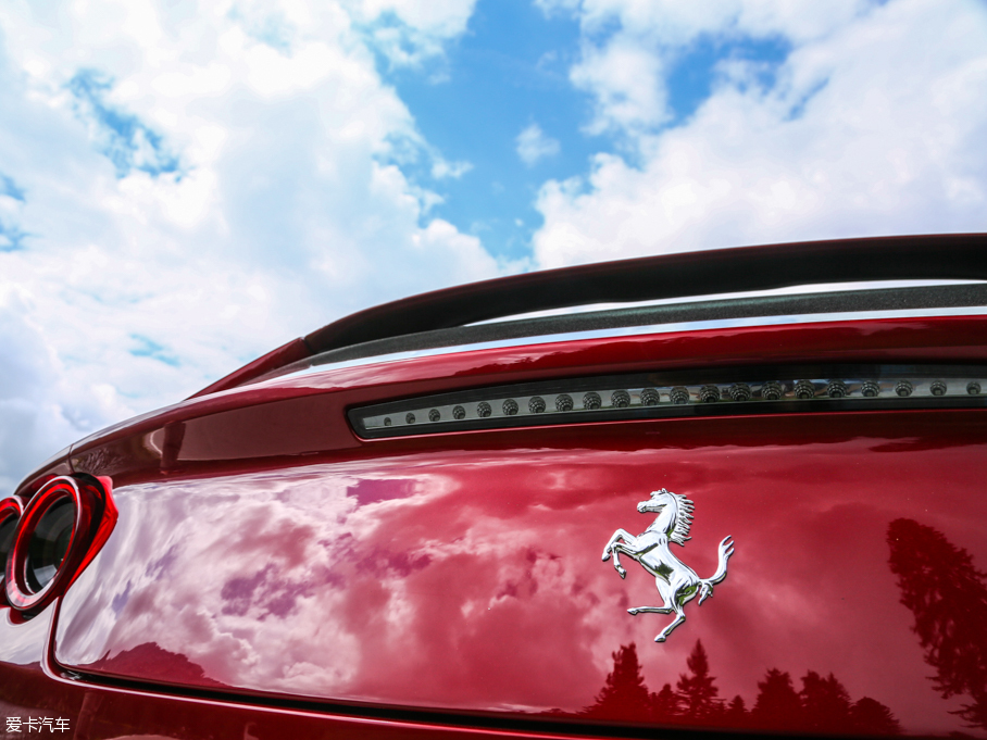 2016GTC4Lusso 6.3 V12