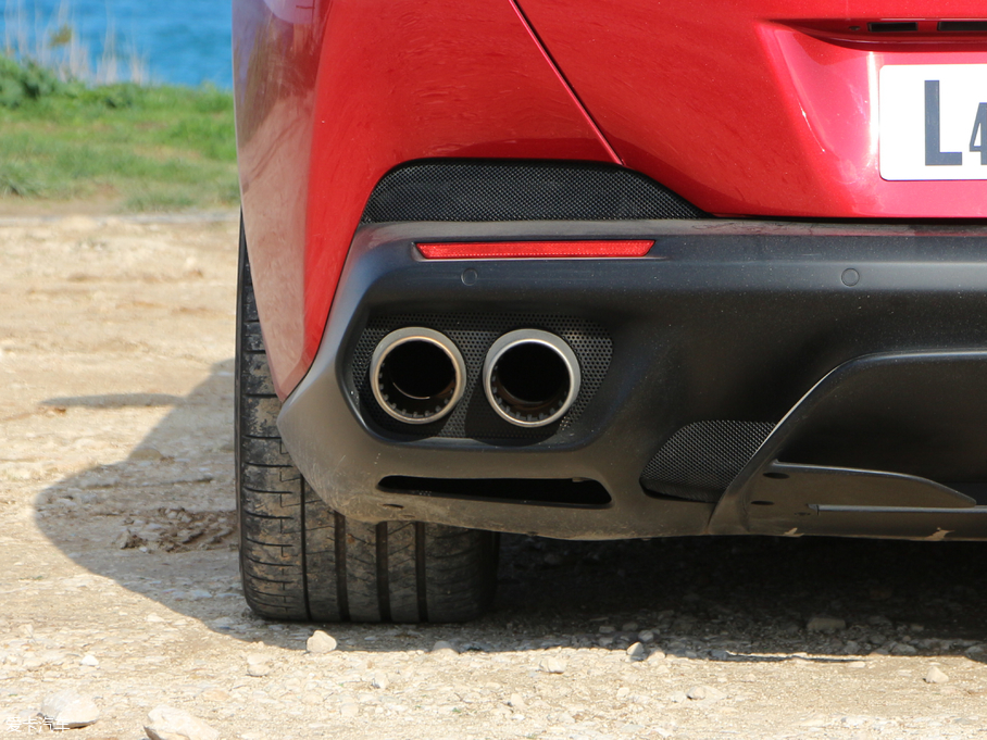 2018Portofino 3.9T V8